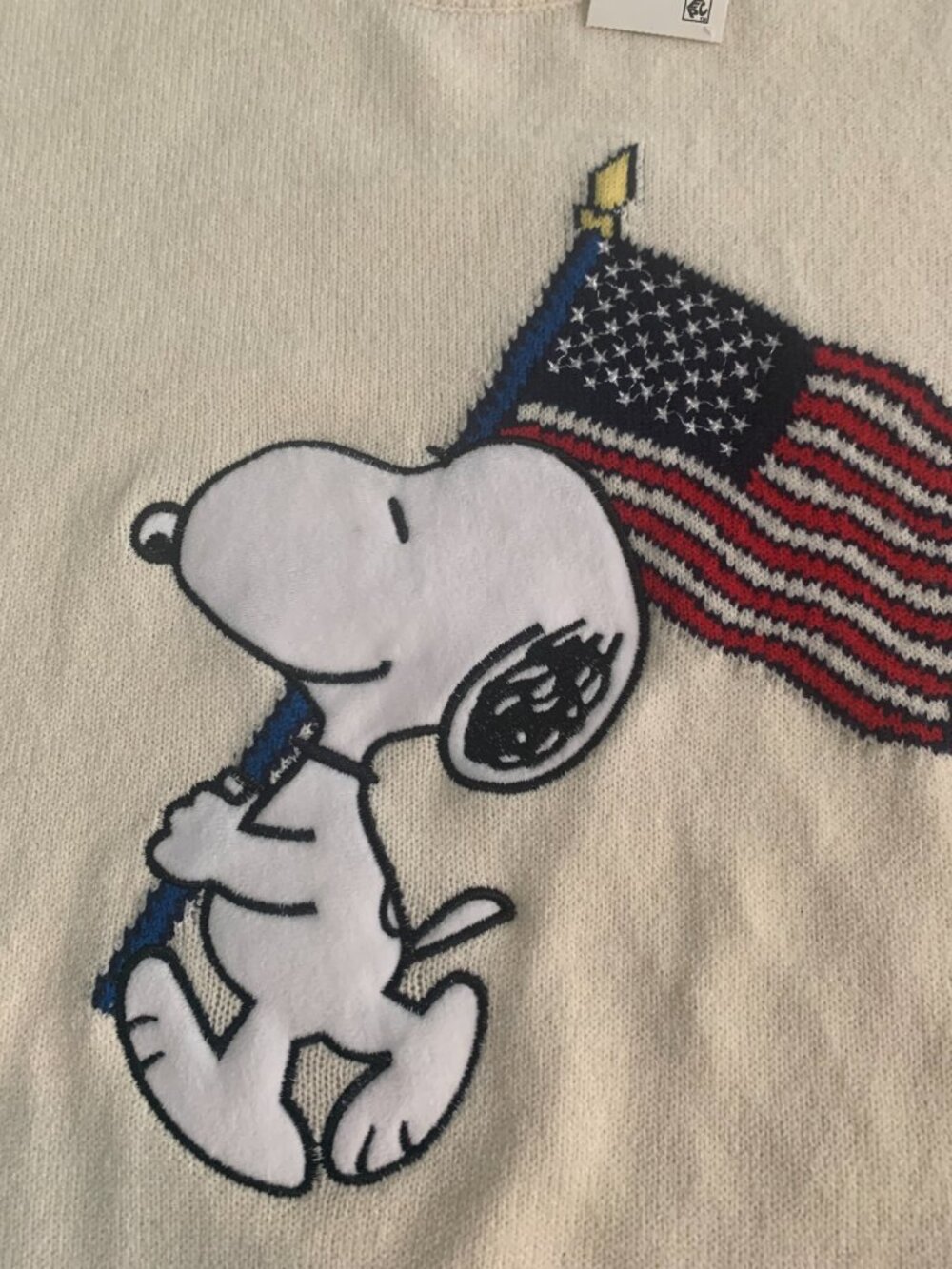 NWT Snoopy Flag Sweater Large USA - Picture 2 of 10